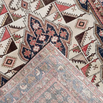 Lot 628 - A NORTH-WEST PERSIAN MAZLAGHAN RUG, CIRCA 1950