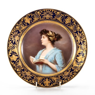 Lot 35 - A VIENNA PORCELAIN PLATE, 19TH CENTURY