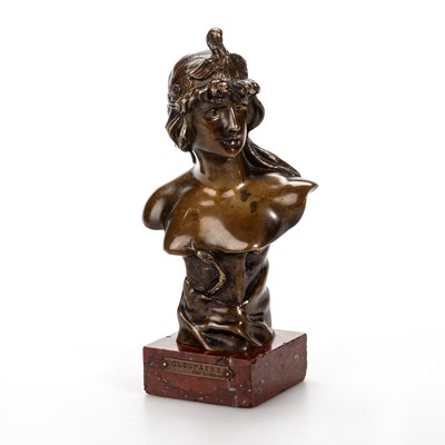 Lot 521 - A FRENCH BRONZE BUST OF 'CLÉOPÂTRE', CIRCA 1900