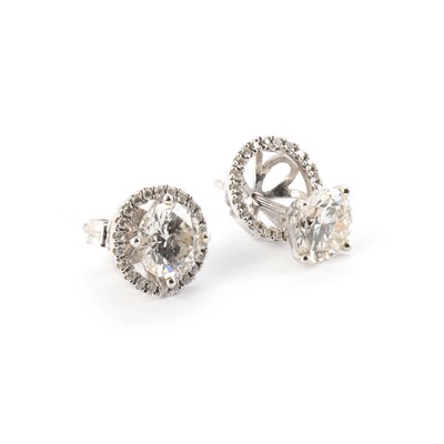 Lot 609 - A PAIR OF 18 CARAT WHITE GOLD AND DIAMOND STUD EARRINGS