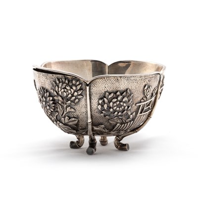 Lot 221 - A JAPANESE SILVER BOWL