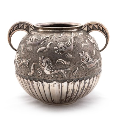 Lot 251 - AN ART DECO PORTUGUESE SILVER TWO-HANDLED VASE