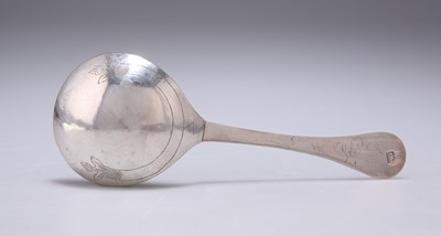 Lot 241 - AN EARLY 18TH CENTURY NORWEGIAN SILVER SPOON