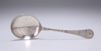 Lot 243 - AN EARLY 18TH CENTURY NORWEGIAN SILVER SPOON