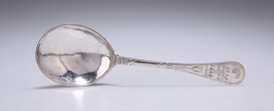 Lot 245 - AN EARLY 18TH CENTURY NORWEGIAN SILVER SPOON