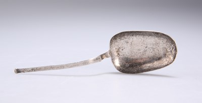 Lot 253 - A CONTINENTAL SILVER SPOON