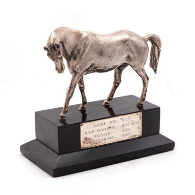 Lot 283 - AN ELIZABETH II CAST SILVER MODEL OF A HORSE