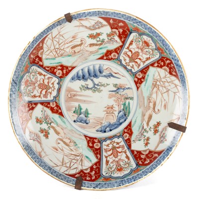 Lot 151 - A 19TH CENTURY JAPANESE IMARI CHARGER