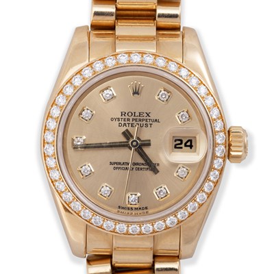 Lot 434 - A LADY'S 18 CARAT GOLD ROLEX OYSTER PERPETUAL BRACELET WATCH