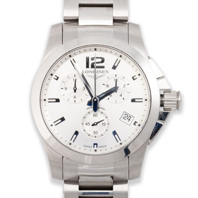 Lot 441 - A GENTS STEEL LONGINES CONQUEST QUARTZ CHRONOGRAPH BRACELET WATCH