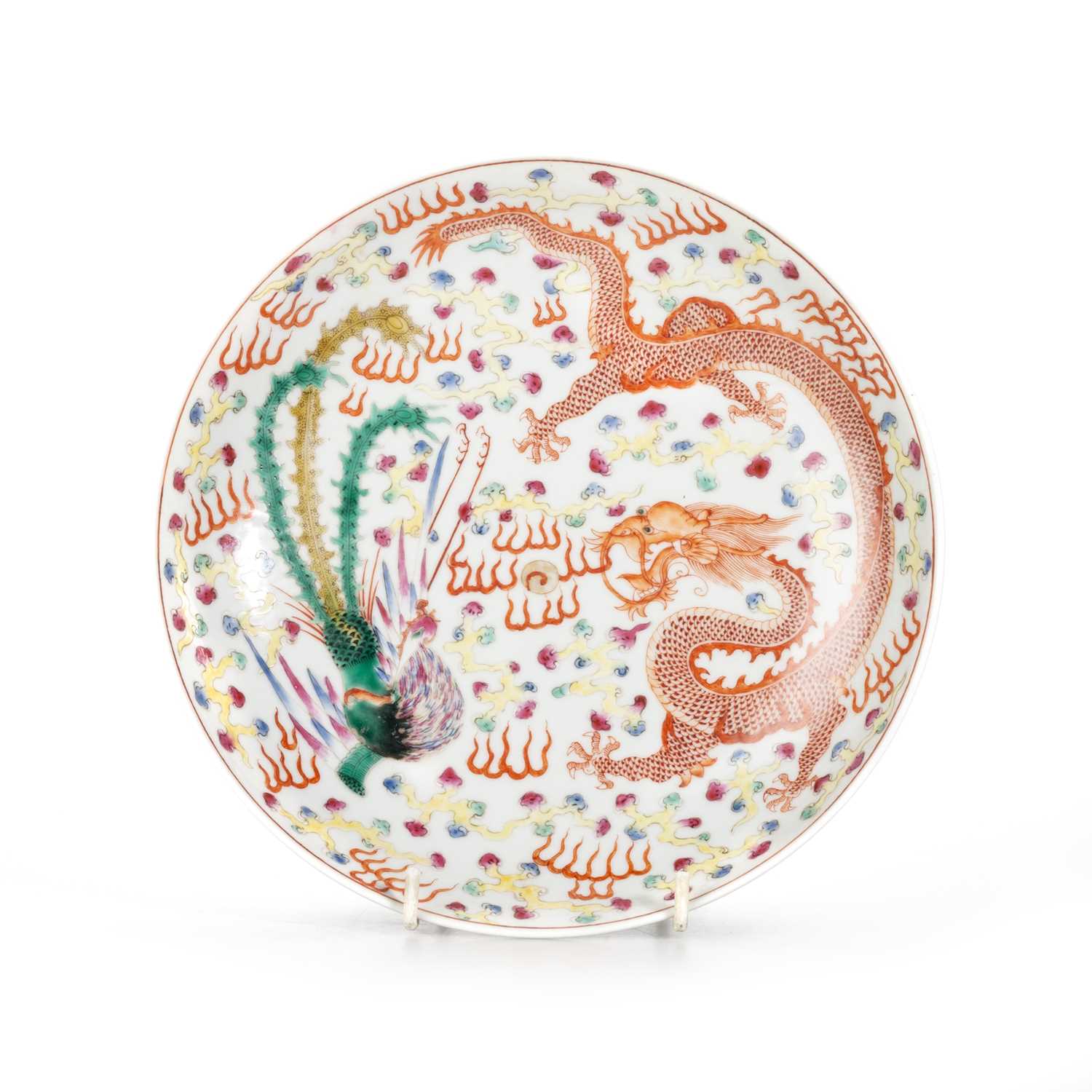 Lot 144 - A CHINESE 'DRAGON AND PHOENIX' DISH