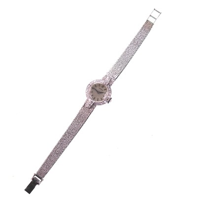 Lot 444 - A LADY'S 18 CARAT WHITE GOLD VERTEX BRACELET WATCH