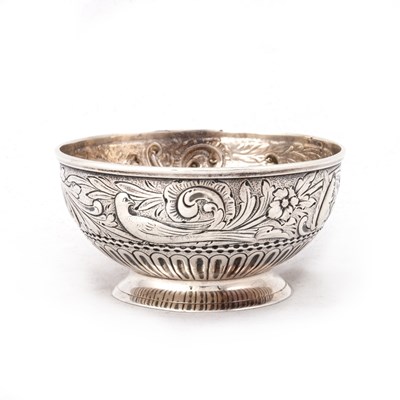 Lot 436 - A SMALL VICTORIAN SILVER BOWL