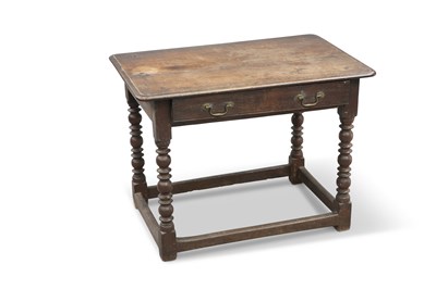 Lot 782 - AN 18TH CENTURY OAK SIDE TABLE