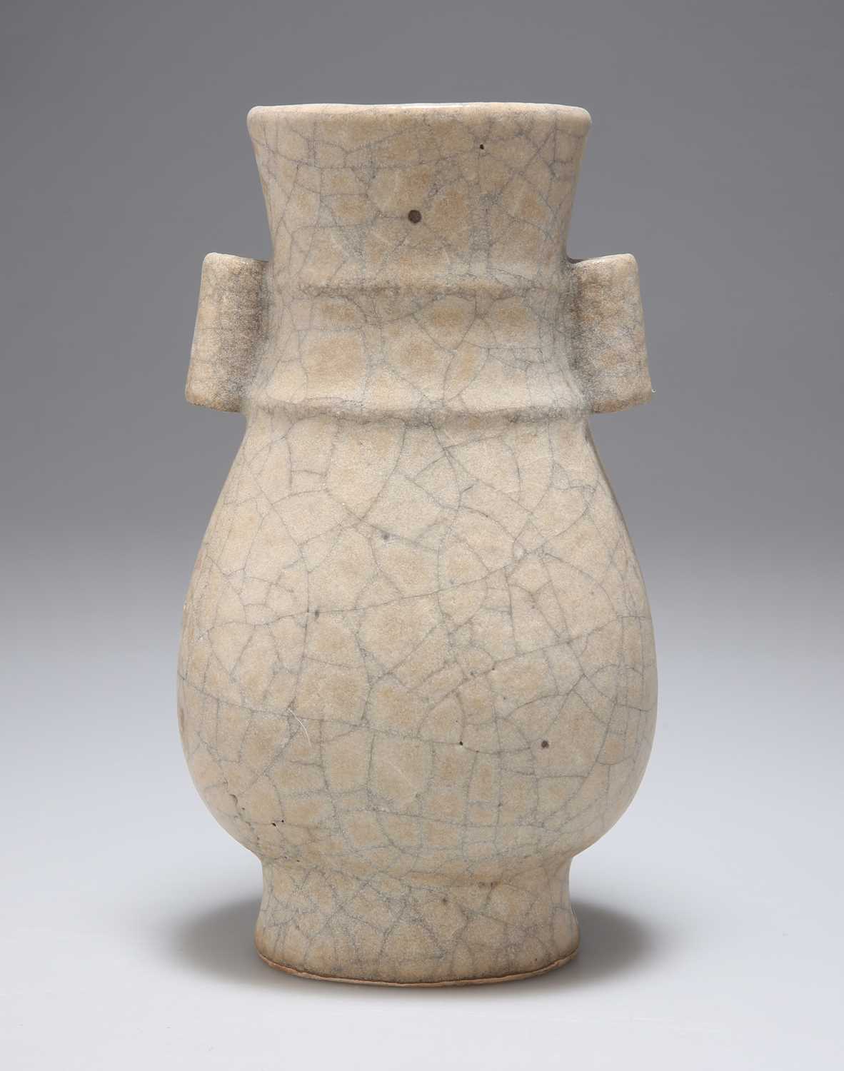 Lot 100 - A CHINESE SONG-STYLE GUAN-TYPE HU-SHAPED VASE