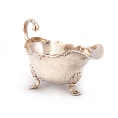 Lot 279 - AN 18TH CENTURY FRENCH SILVER SAUCEBOAT