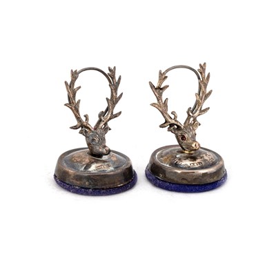 Lot 351 - A PAIR OF GEORGE V SILVER MENU HOLDERS