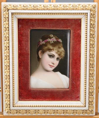 Lot 35 - A CONTINENTAL PORCELAIN PLAQUE, CIRCA 1900