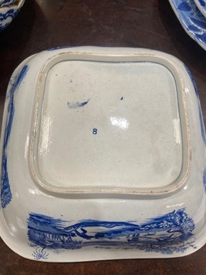 Lot 42 - AN BLUE TRANSFER-PRINTED PEARLWARE 'RUSSIAN PALACE' PATTERN PARTIAL DINNER SERVICE