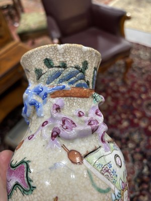 Lot 121 - A CHINESE FAMILLE ROSE CRACKLE-GLAZE VASE, 19TH CENTURY