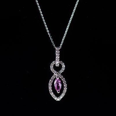 Lot 589 - AN 18 CARAT WHITE GOLD PINK SAPPHIRE AND DIAMOND PENDANT NECKLACE