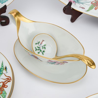 Lot 52 - A HEINRICH FISH PATTERN DINNER SERVICE