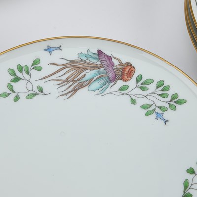 Lot 52 - A HEINRICH FISH PATTERN DINNER SERVICE