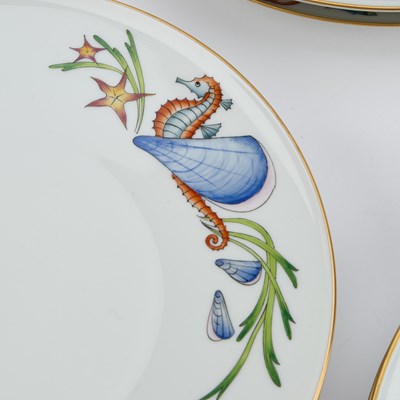 Lot 52 - A HEINRICH FISH PATTERN DINNER SERVICE