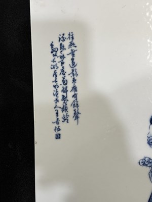 Lot 134 - A CHINESE BLUE AND WHITE PLAQUE