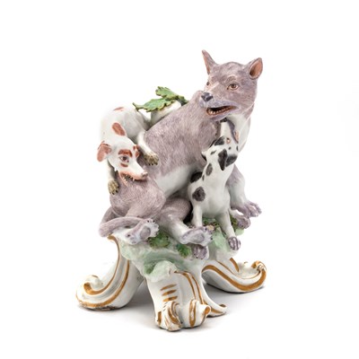 Lot 106 - A RARE CHELSEA PORCELAIN HUNTING GROUP, CIRCA 1760