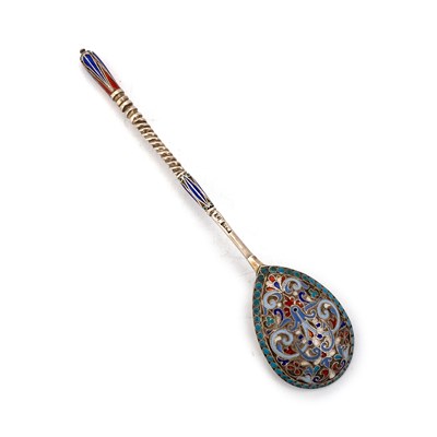 Lot 245 - A RUSSIAN SILVER AND ENAMEL SPOON