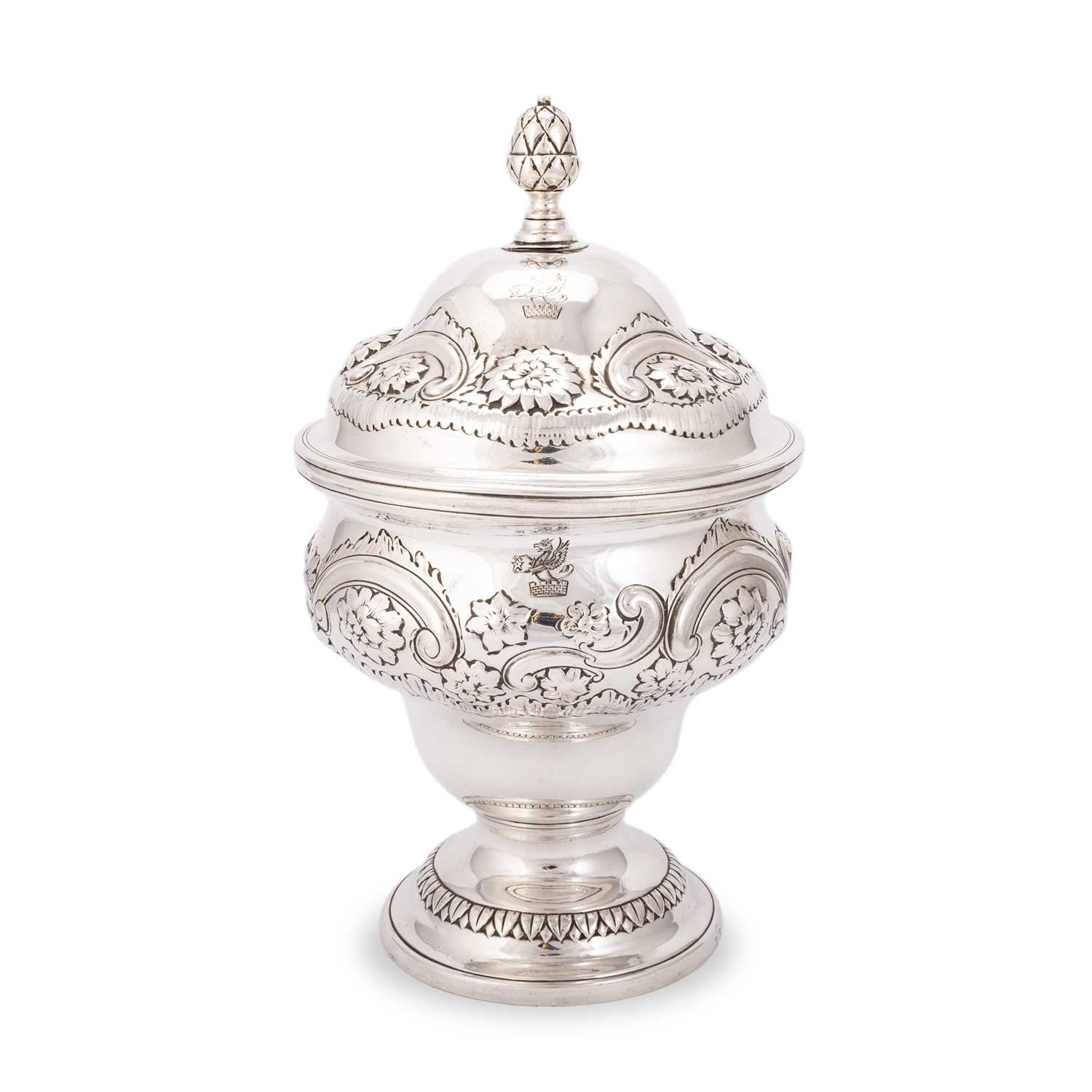 Lot 287 - A GEORGE III SILVER SWEETMEAT BOWL AND COVER