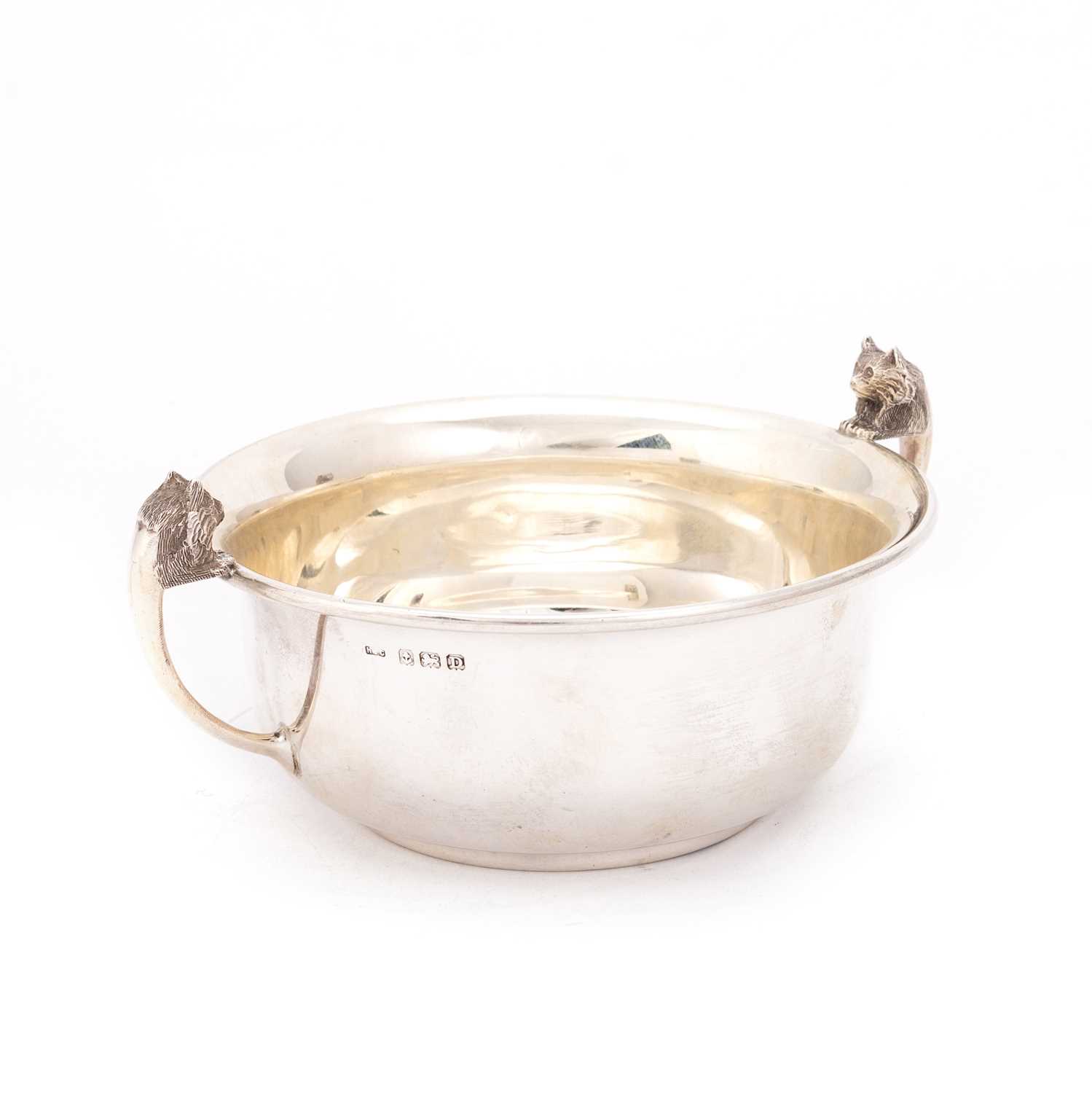 Lot 288 - A GEORGE V SILVER NOVELTY TWIN-HANDLED BOWL