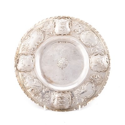 Lot 278 - AN ARTS AND CRAFTS SILVER DISH