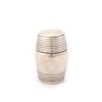 Lot 512 - A GEORGE III SILVER NUTMEG GRATER