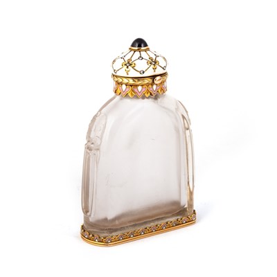 Lot 547 - A FINE GOLD-MOUNTED, ENAMEL AND ROCK CRYSTAL SCENT BOTTLE, PROBABLY CARTIER, EARLY 20TH CENTURY