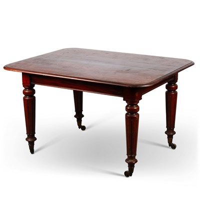 Lot 766 - A 19TH CENTURY MAHOGANY BREAKFAST TABLE