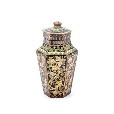 Lot 211 - A CHINESE CLOISONNÉ ENAMEL MINIATURE VASE AND COVER, LATE 19TH/ EARLY 20TH CENTURY