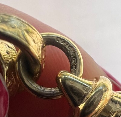 Lot 603 - AN ITALIAN 9 CARAT GOLD EMBOSSED CHAIN NECKLACE