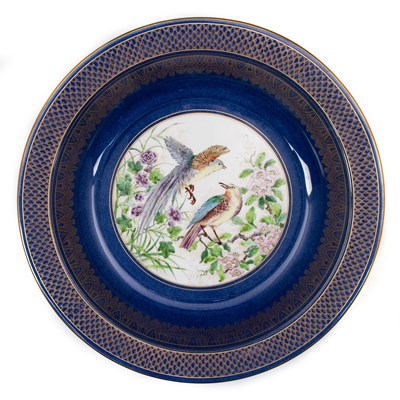 Lot 66 - A LARGE WEDGWOOD LUSTRE CHARGER, CIRCA 1925