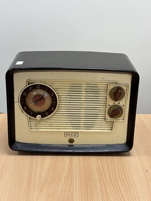 Lot 451 - A VINTAGE EKCO A222 BAKELITE CLOCK RADIO