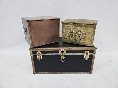 Lot 452 - AN ARTS AND CRAFTS COPPER COAL BOX