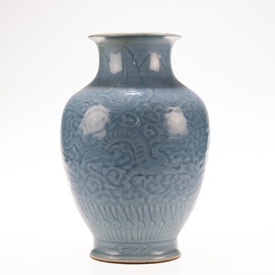 Lot 185 - A CHINESE BLUE-GLAZED VASE