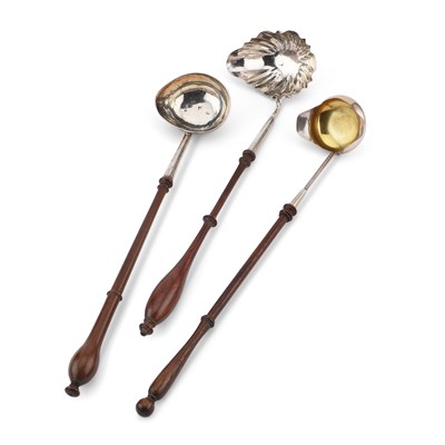 Lot 248 - A GEORGE I SILVER TODDY LADLE