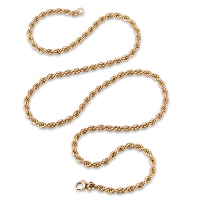 Lot 637 - A 9 CARAT GOLD ROPE CHAIN NECKLACE