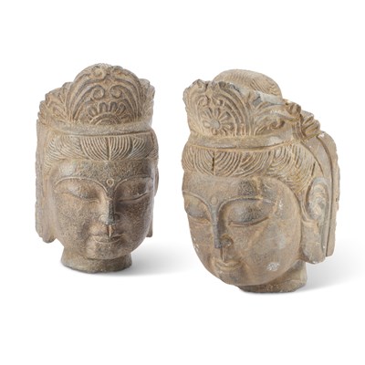 Lot 170 - A PAIR OF CHINESE CARVED STONE HEADS