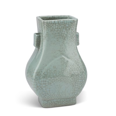 Lot 100 - A GE-TYPE FACETED FANGHU-FORM VASE