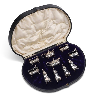 Lot 432 - A GEORGE V SILVER CRUET SET