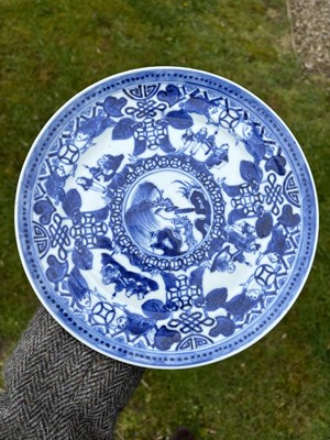 Lot 84 - A PAIR OF CHINESE BLUE AND WHITE PLATES