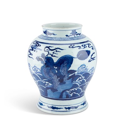 Lot 130 - A CHINESE BLUE AND WHITE 'QILIN' VASE